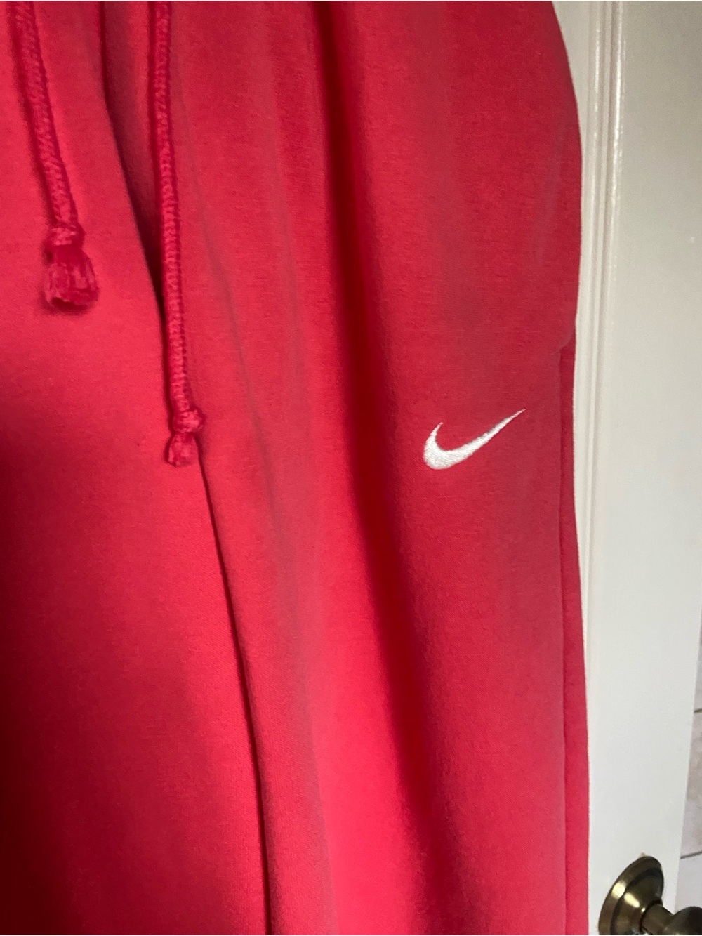 Nike Women’s Pink Fleece Jogger Sweatpants Swoosh Athletic Lounge Pants Large - Picture 2 of 4